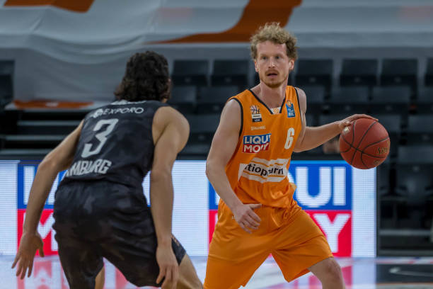 也能拓展更 也能拓展更